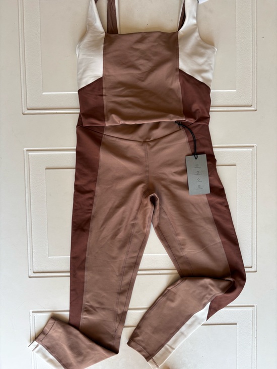 Abercrombie & Fitch Pants - NWT Abercrombie YPB Legging and Sports Bra Set Brown Size Small